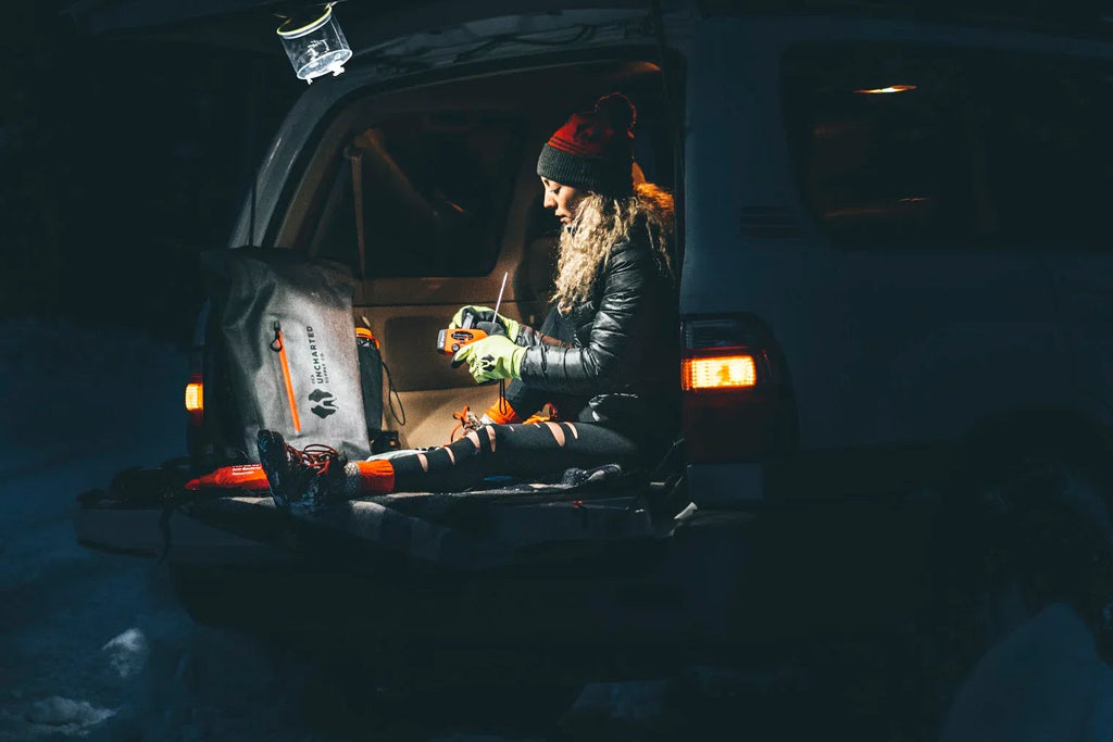 Make the Best Winter Car Kit for Any Roadside Emergency – Uncharted ...