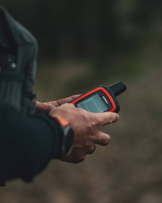 Navigation & Communication