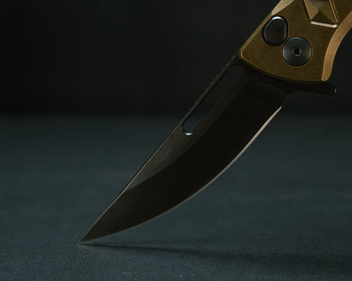 Half Face Blades Kwaiken Folder: OD Green handle with textured grip, black nitride blade