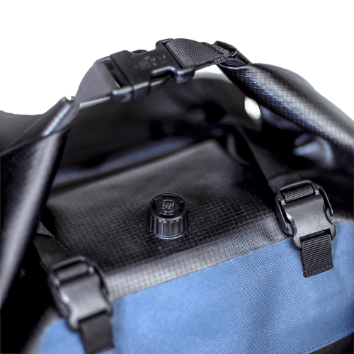 Close up shot of the top straps and air valve